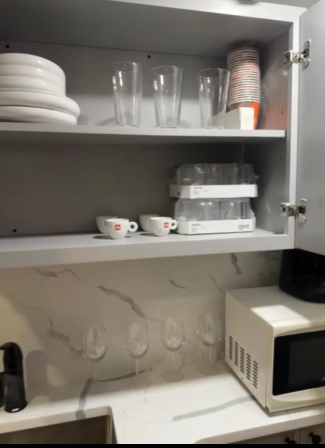 Cozy Apartments Woodside Near Manhattan Ню Йорк Стая снимка